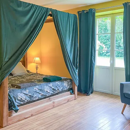 Casa de Férias Charmante Maison Avec Piscine Tonnay-Charente