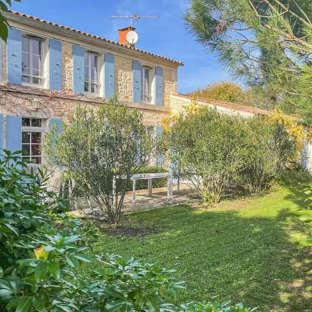 Charmante Maison Avec Piscine Casa de Férias