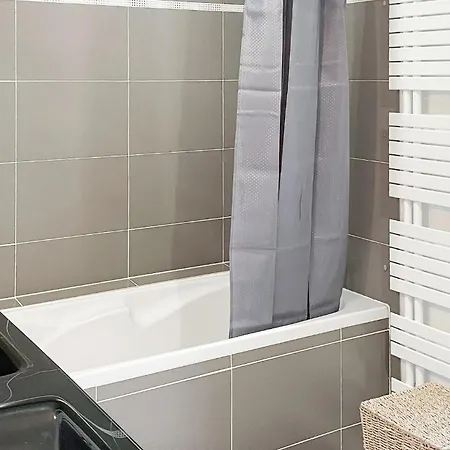 Charmante Maison Avec Piscine