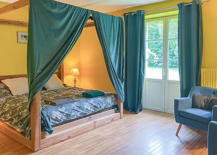 Casa de Férias Charmante Maison Avec Piscine Tonnay-Charente