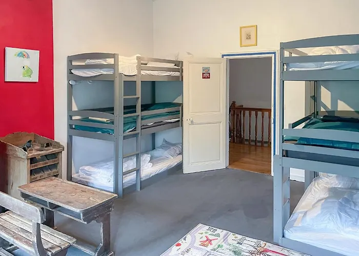 Charmante Maison Avec Piscine *